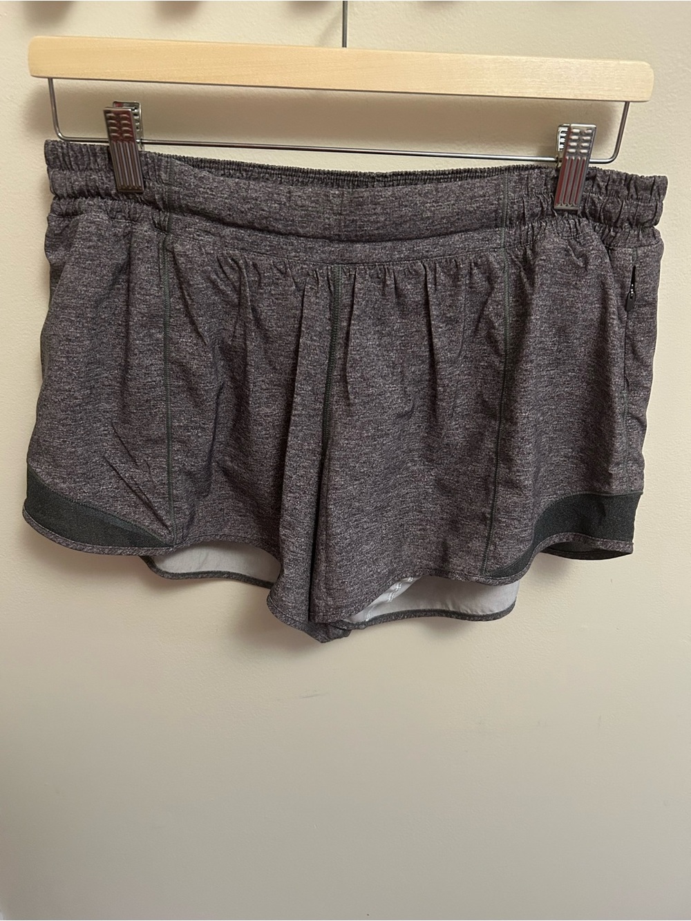 lululemon athletica Heathered Gray Women's Running Shorts size 12